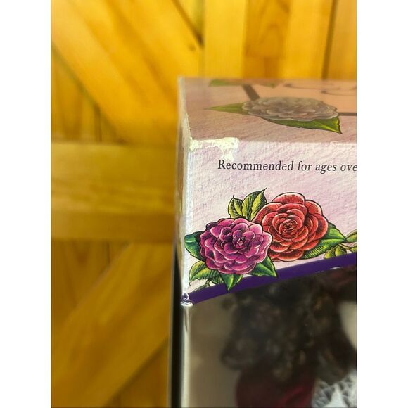 CAMELLIA GARDEN COLLECTION PORCELAIN DOLL 1997 LIMITED COLLECTOR'S EDITION (5746 - Picture 4 of 11